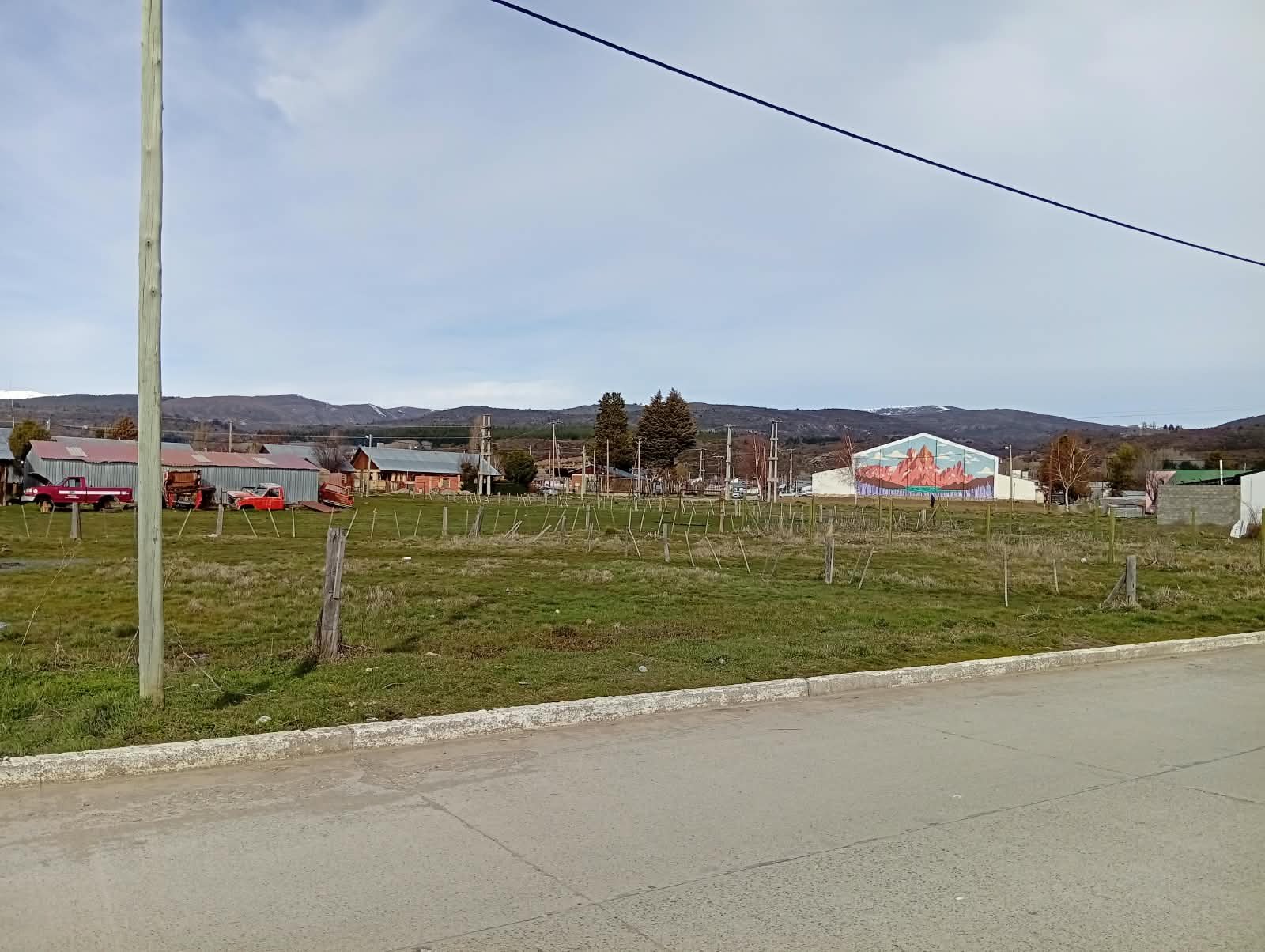 inmejorable ubicación a metros del banco de chubut sobre avenida, en venta en Cholila, Chubut — foto 3