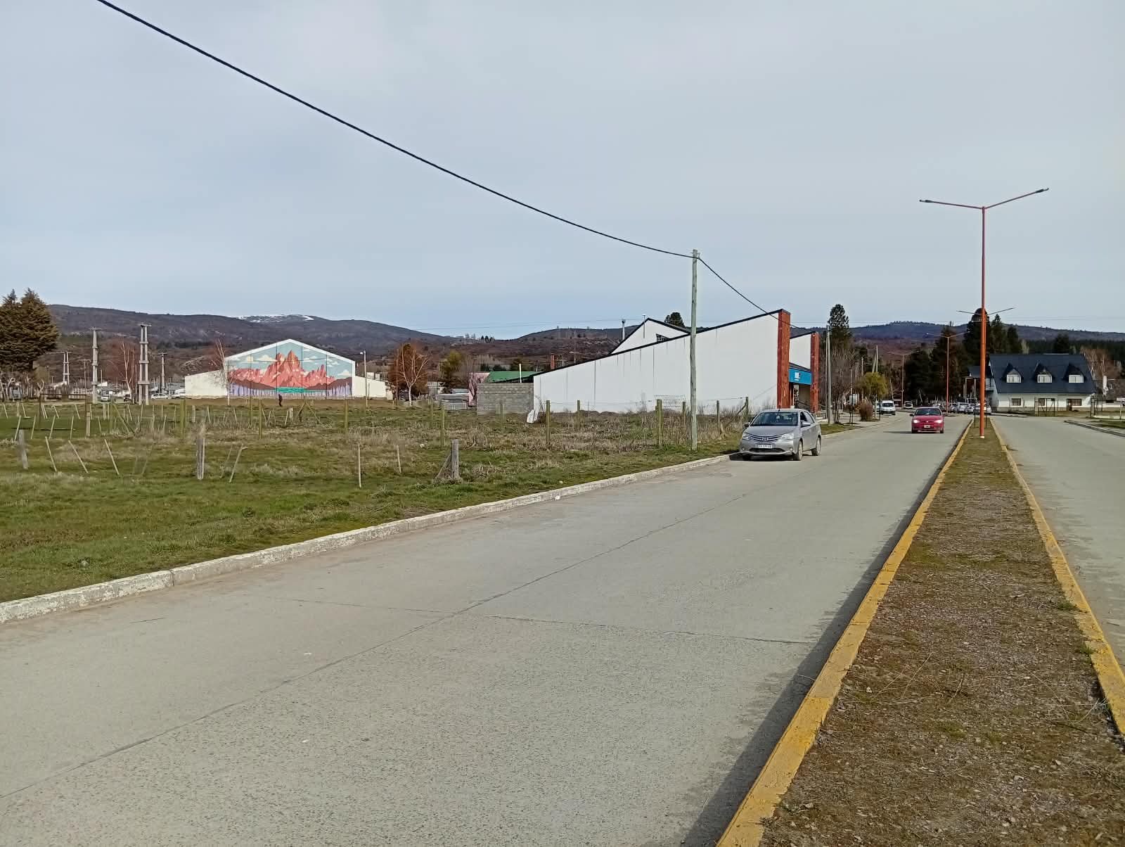 inmejorable ubicación a metros del banco de chubut sobre avenida, en venta en Cholila, Chubut — foto 4